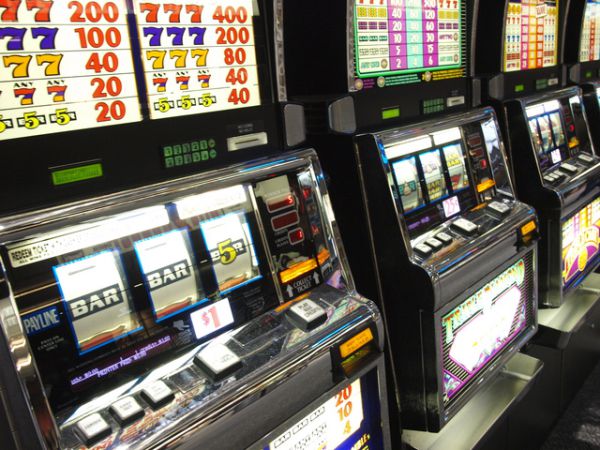 「カジノスロットで楽しむ日本のギャンブル体験」